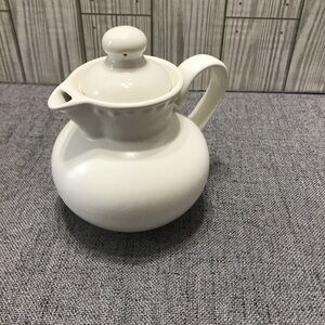 Lovely Dan’s Creamer with lid